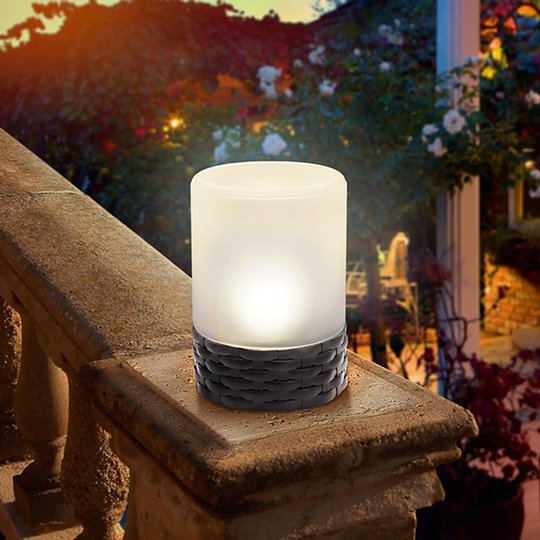 Cloe - aurinkokäyttöinen LED-valaisin