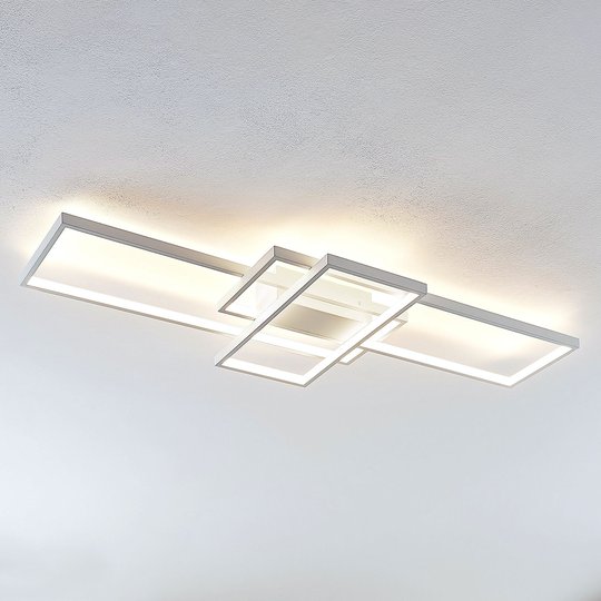 Lindby Poppy LED-kattovalaisin himmentimellä