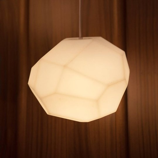 Innermost Asteroid -riippuvalaisin muovia