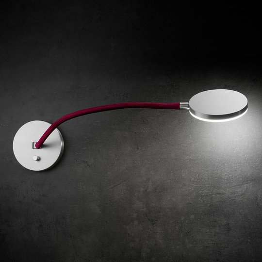 Holtkötter Flex W -LED-seinälamppu, punainen varsi