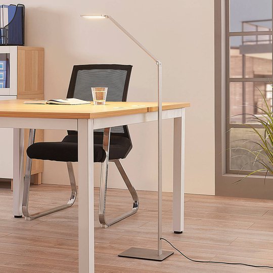 LED-lattiavalo Resi himmentimellä, lukemiseen