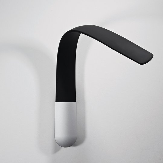 Taipuva LED-seinävalaisin Hatha Wall, musta