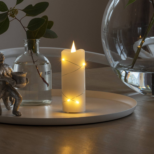 LED-vahakynttilä creme, valoväri meripihka, 12,7cm