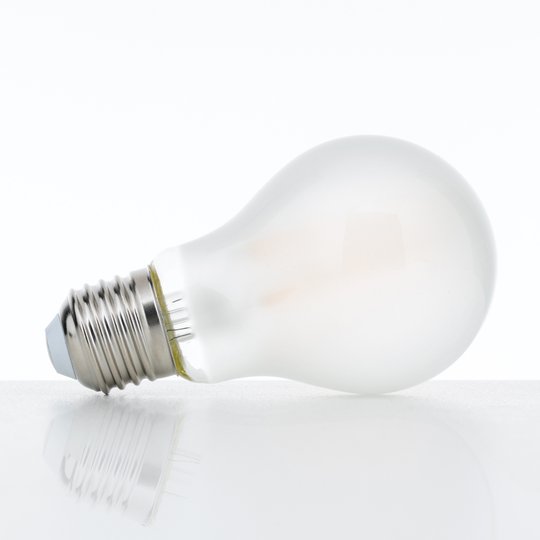 LED-lamppu E27 A60 8W matta 827 himmennettävä