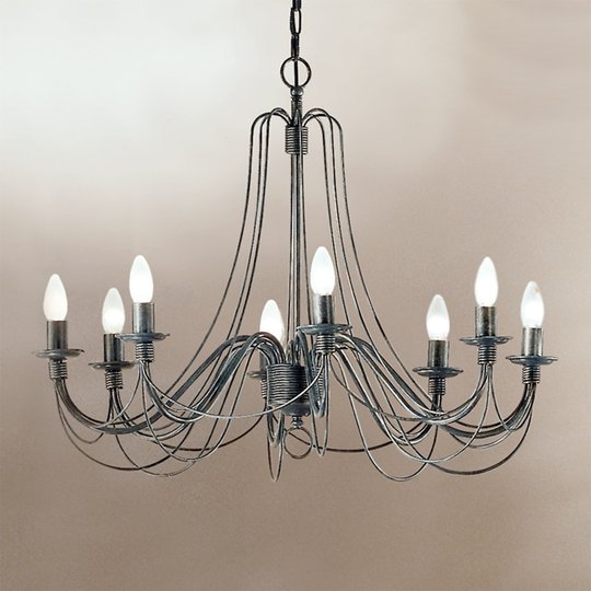 Suuri 8-lamp. maalaistyylinen CLARA-kattokruunu