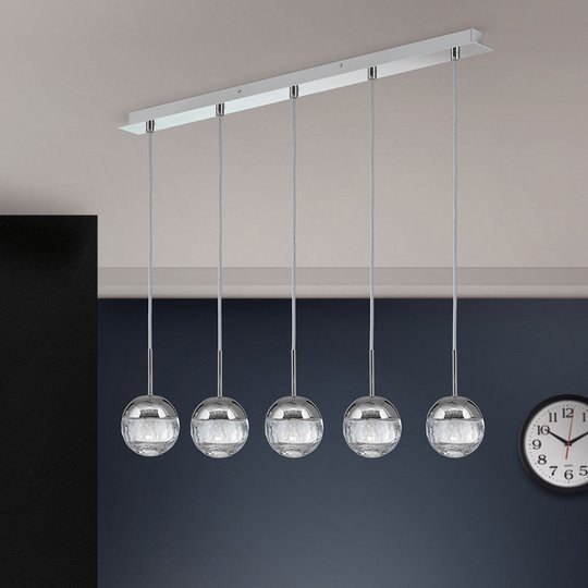 LED-riippuvalaisin Ball, viisilamppuinen