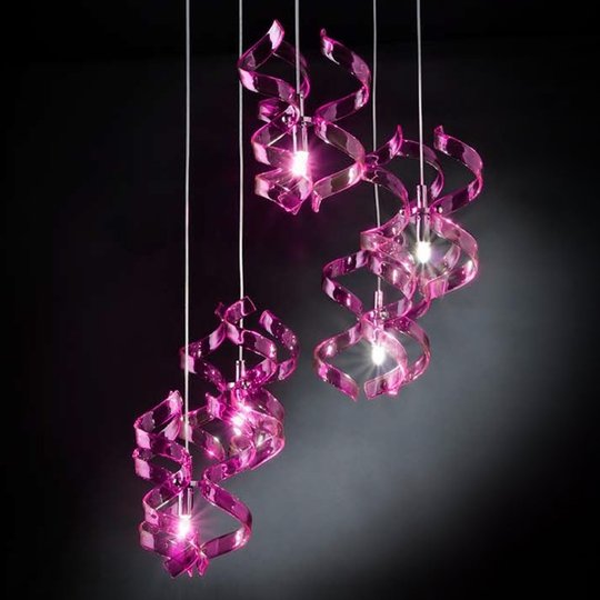 Epäsymmetrinen riippuvalaisin Magenta 3-lamppuinen