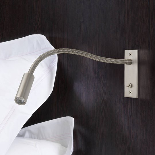 LED-seinäuppovalaisin Leo Switched, joustovarsi