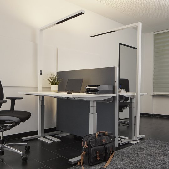 LED-toimistolattiavalaisin Jolinda, CCT, tunnistin