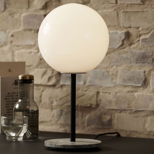 Menu TR Bulb DTW pöytälamppu 41 cm marmori/kiilto
