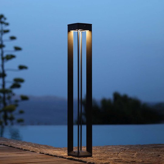Aurinkokäyttöinen LED-valaisin Borne, 90 cm