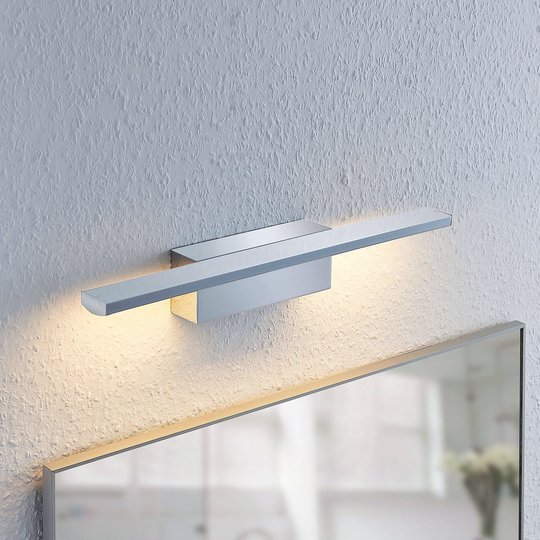 LED-seinävalaisin Tyrion kylpyhuonelamppu, 40cm