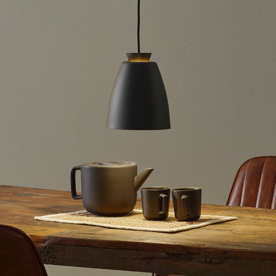 Innermost Chelsea -riippuvalo Ø 18 cm musta
