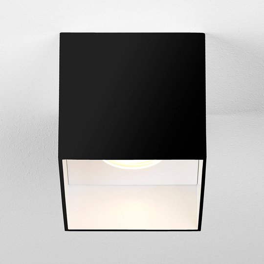 Astro Osca Square -LED-kattovalaisin, musta