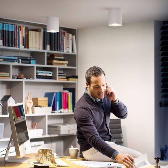 Philips Hue White Ambiance Pillar LED-spotti