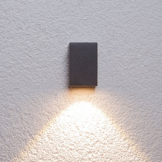 Grafiitinharmaa LED-valaisin Tavi, korkeus 9,5 cm