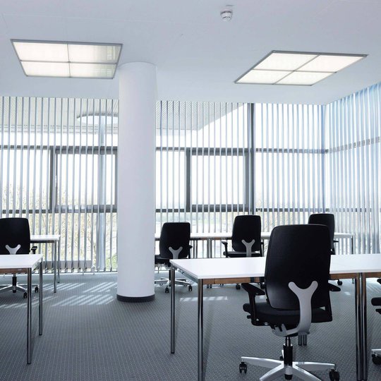 LED-toimistovalaisin 100032, himmennys 3000–5500 K
