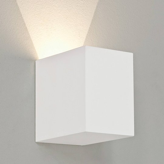 Astro Parma 100 -LED-seinävalaisin kipsiä, 2 700 K