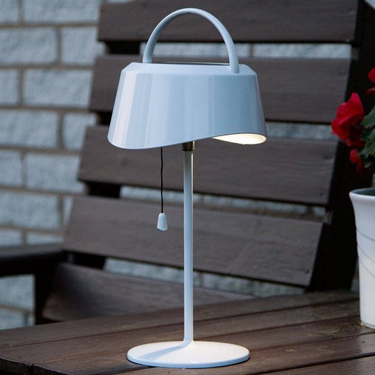 Aurinkokäyttöinen Cervia-LED-pöytälamppu