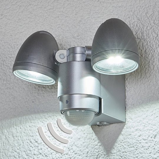 2-lamppuinen Todora LED-ulkovalaisin tunnistimella