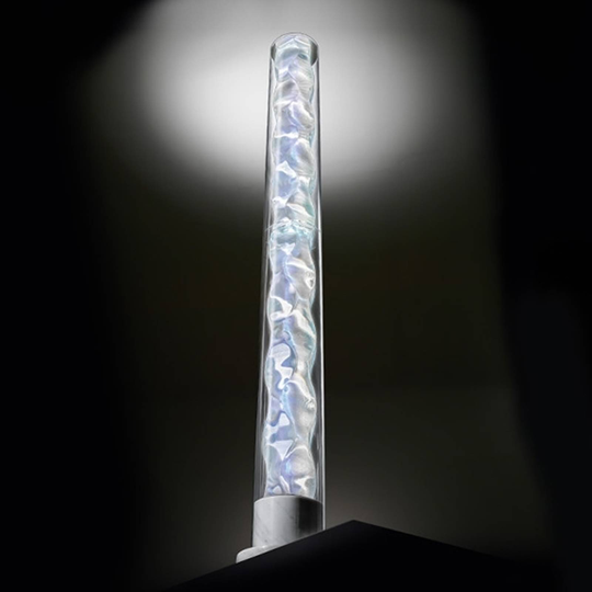 Pylväsmallinen LED-lattiavalaisin Helios