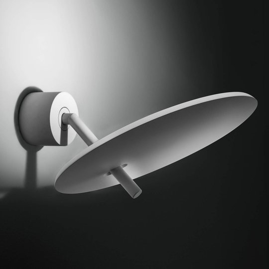 ICONE Lua -design-seinävalaisin, LED