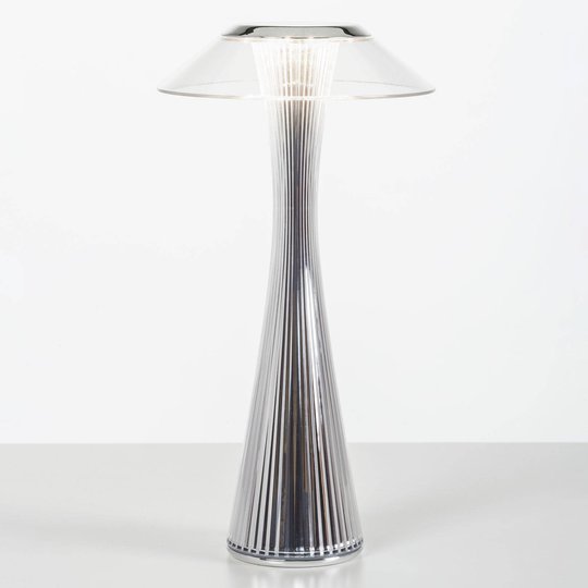 Kartell Space -design-LED-pöytälamppu, kromi