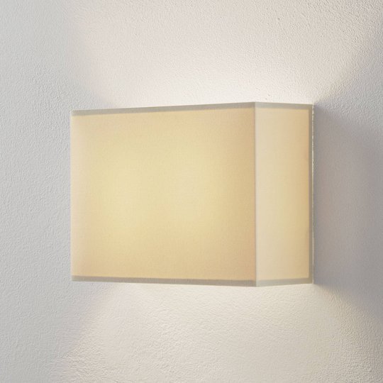 Lucande Patrik -seinävalo kulmikas 25 cm kerma