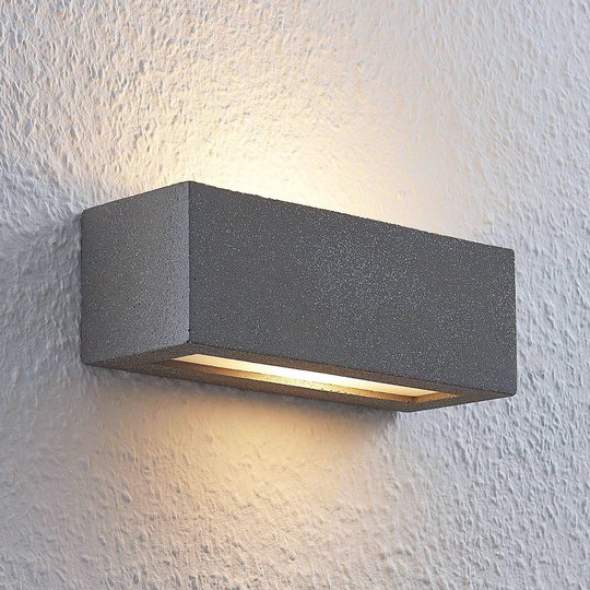 Lindby Nellie LED-seinävalaisin, leveys 21,8 cm