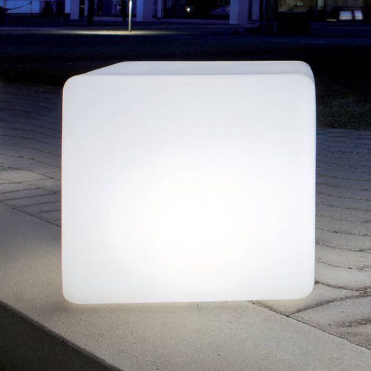 Korkealuokkainen Cube-kuutiovalaisin, 45 cm