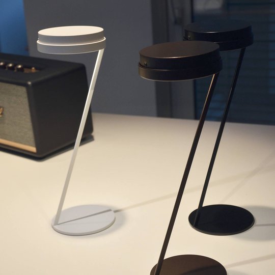 Knikerboker Zeta LED-pöytälamppu tunnistin, coffee