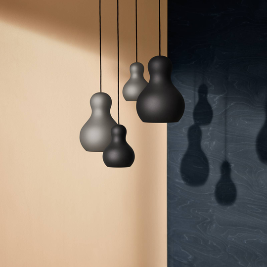 FRITZ HANSEN Calabash P1 -riippuvalo, mattaharmaa