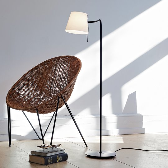 Käytännöll. design-lattiavalaisin Elane, himmennin