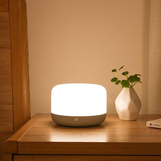 Yeelight D2 -LED-yöpöytävalaisin älyohjauksella