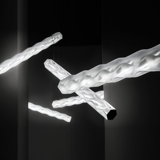 Slamp Hugo Prisma 24V LED-designer-riippuvalaisin