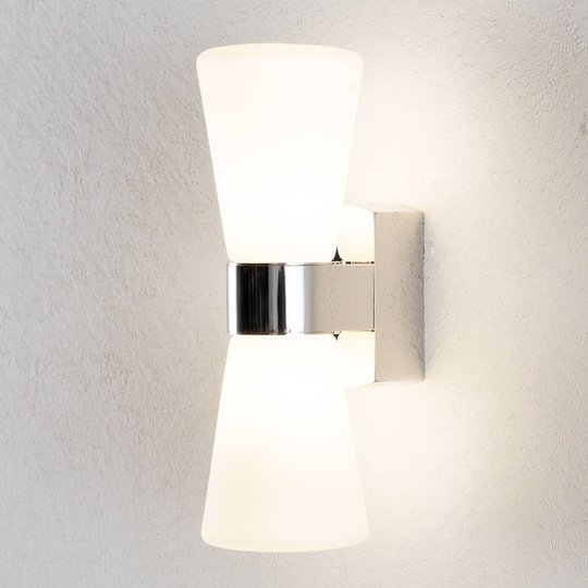 Kaunis Cailin LED-seinävalaisin –IP44