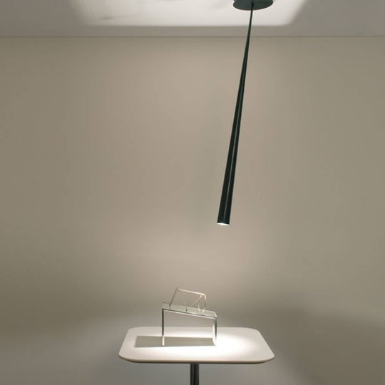 Drink-design-riippuvalaisin, musta, 127 cm