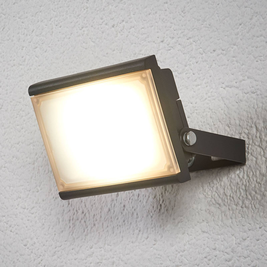 Auron LED-valaisin ulkotiloihin