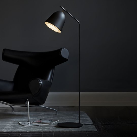 LE KLINT Caché -design-lattiavalaisin, musta