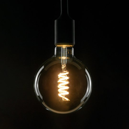 SEGULA LED-lamppuE27 8W G125 Curved ambient kirkas