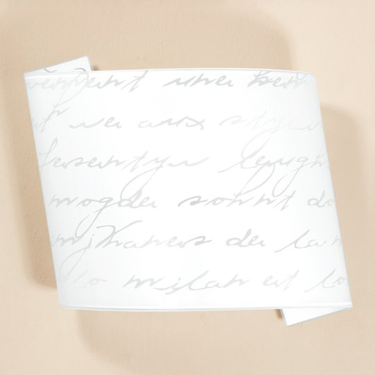 Hienostuneesti muotoiltu seinävalaisin Arielo