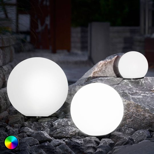3 aurinkokäyt. LED-palloa värinvaihtotoiminnolla