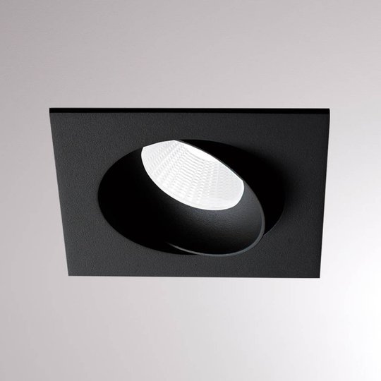 LOUM Kalio -LED-uppovalo kulmikas 2700K 24° musta