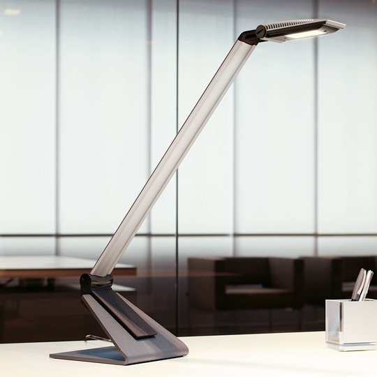 Moderni LED-kirjoituspöytävalaisin Solaris