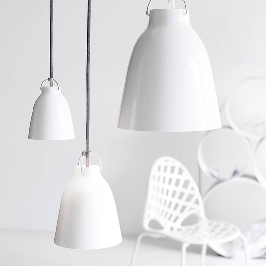 FRITZ HANSEN Caravaggio P2, kiiltovalkoinen