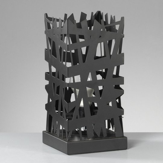 Pöytävalaisin Foresta, kiehtova design