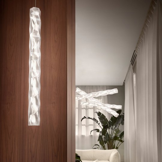 Slamp Hugo Vertical LED-riippuvalaisin prisma