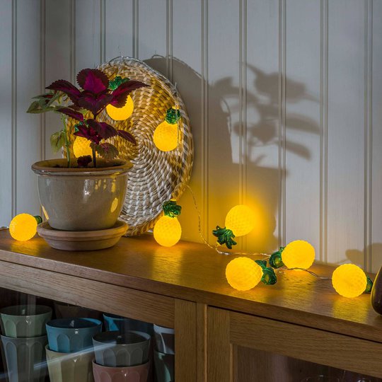 LED-valoketju Ananas, paristokäyttöinen