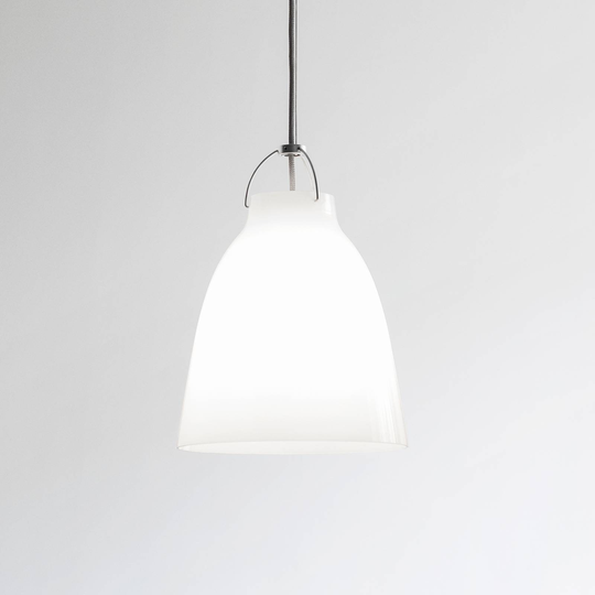 FRITZ HANSEN Caravaggio P2, opaalilasia Ø 25,8