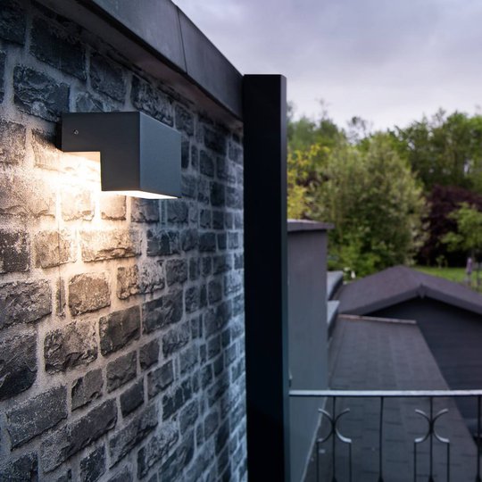 SLV L-Line Out -LED-ulkoseinälamppu CCT, L 15 cm